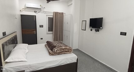Mamgain lodge Room Type - Bedroom 8