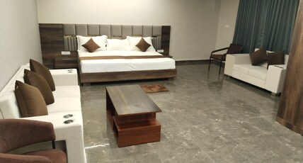 Mount View Hotel Ajmer Room Type - Suite Room