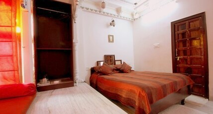 Hotel Pichola Haveli (Lake Side) Room Type - Deluxe Room