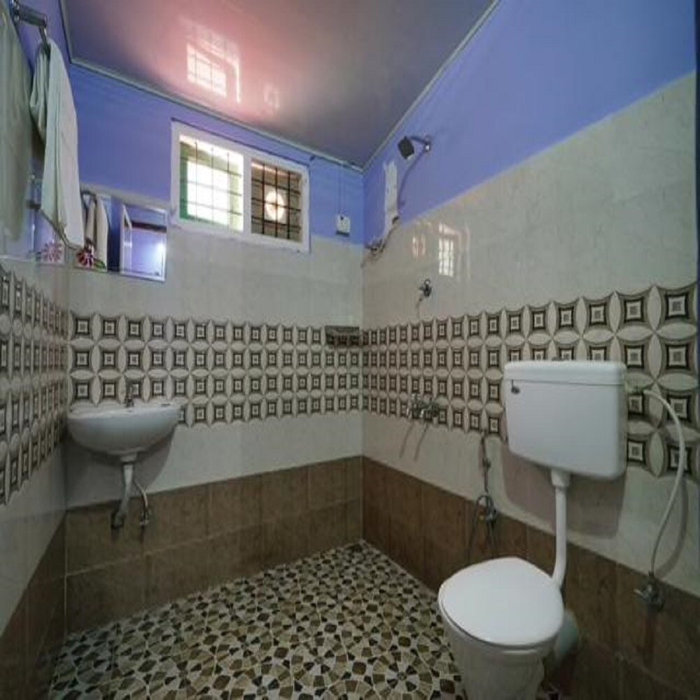 Leeland Homestay - Tap to explore photos