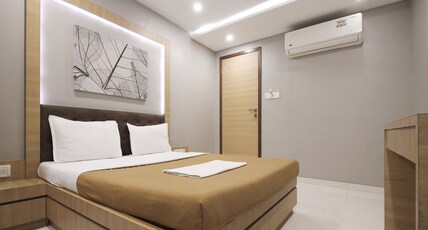 TIRUPATI RESIDENCY Room Type - DELUXE ROOM