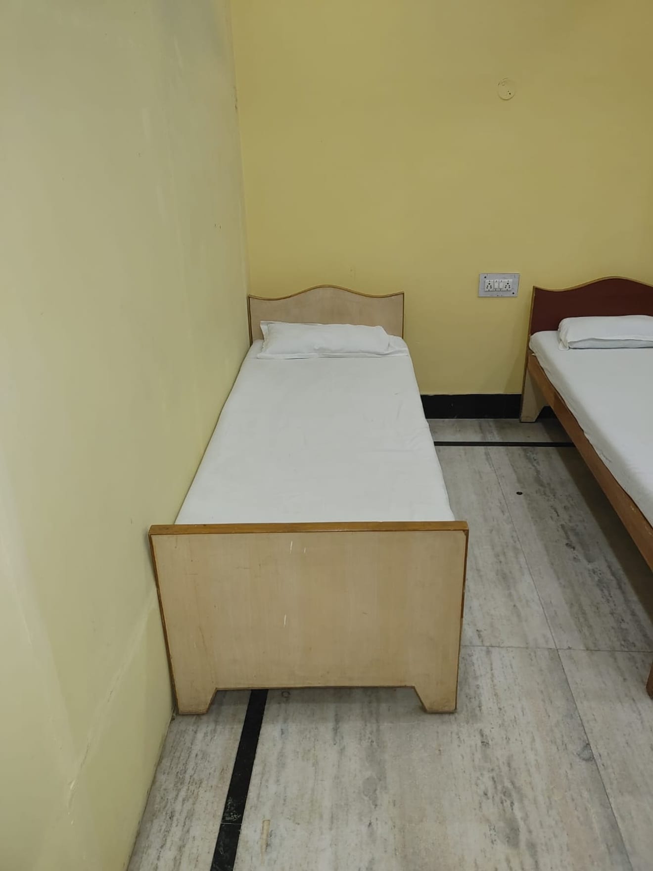 Hotel Limra - Tap to explore photos