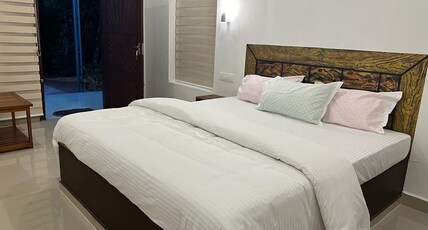 COZY COVE FARM VILLA STAY IN NATURE Room Type - Bedroom 2