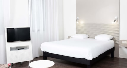 ibis Styles Lille Aeroport Room Type - Standard Room with a double bed