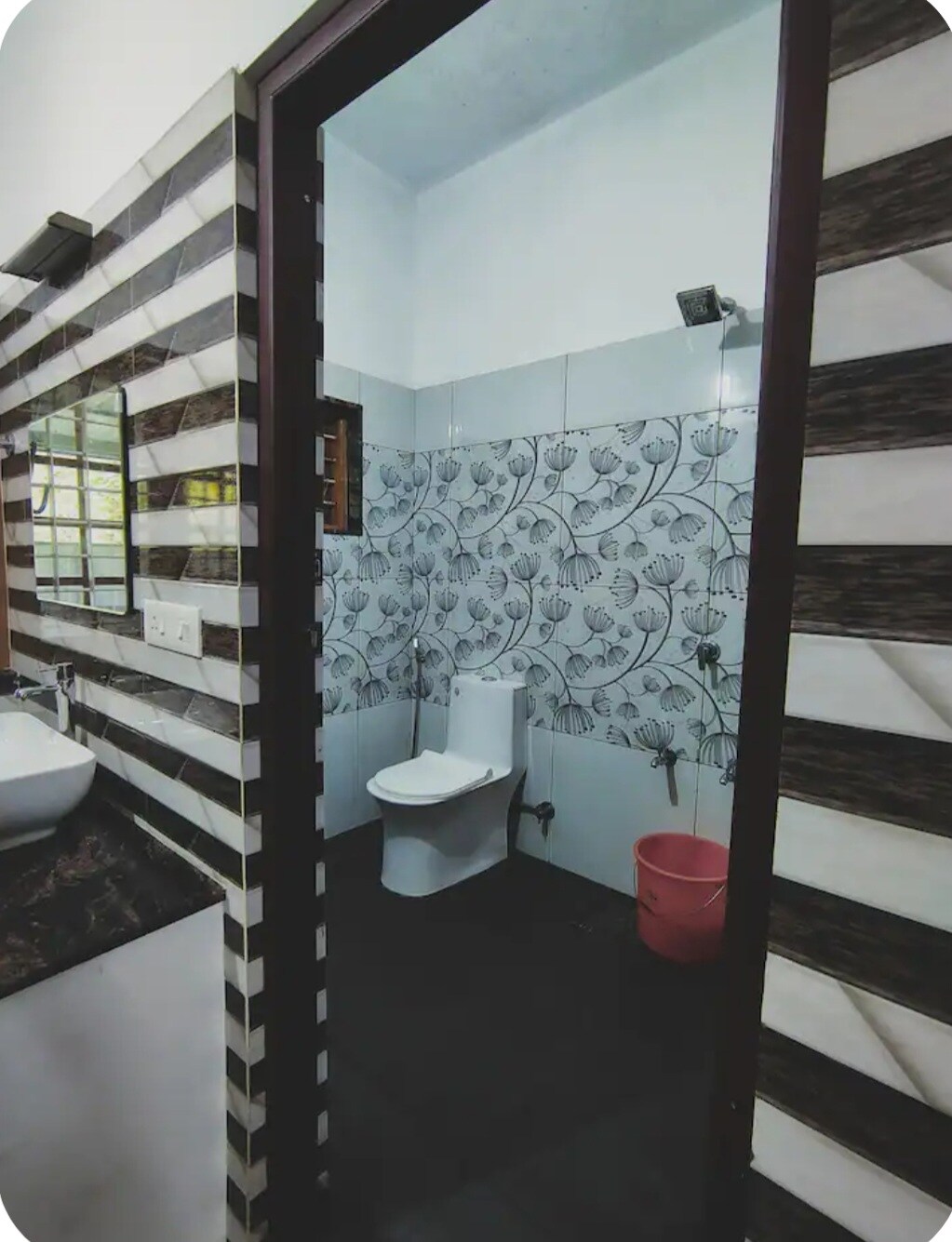 Maliyackal home stay - Tap to explore photos
