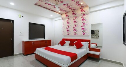 Hotel 4 Way Room Type - Deluxe