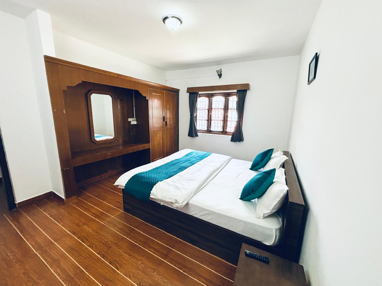 Travel and Stay Ooty 2BHK Ooty - Tap to explore photos
