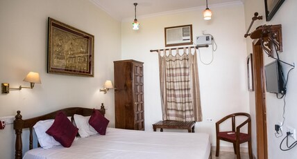 Homestay-Heritage Rooms with Scenic Garden Room Type - Deluxe Room Homestay-Heritage Rooms with Scenic Garden Room Type - Deluxe Room