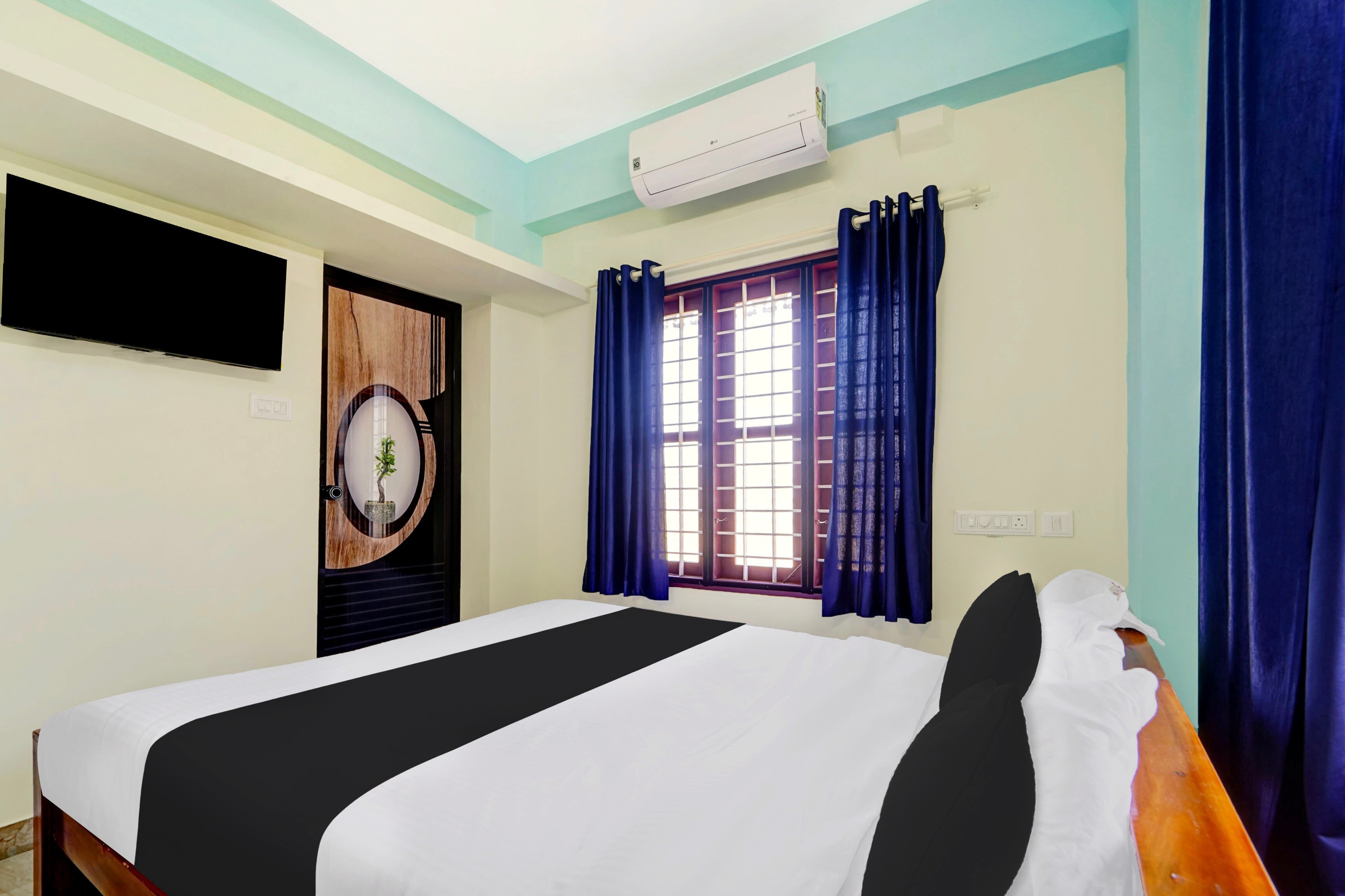 Hotel O Kazhakuttam Vadakkumbhagam - Tap to explore photos
