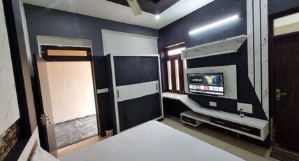 GOKUL HOTEL Room Type - Deluxe Room - AC