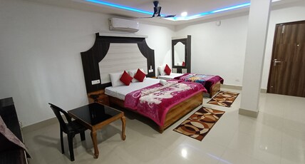 HOTEL MAYUR Room Type - SUPER DELUXE  AC