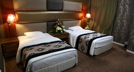 Abjad Crown Hotel Deira Room Type - Standard Twin Room with Bathtub