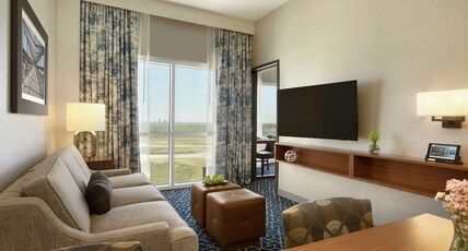 Embassy Suites by Hilton Denton Convention Center Room Type - 2 QN 2 RM STE HEAR ACCESS