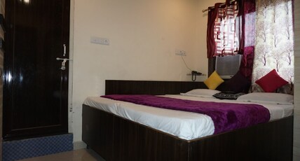 Hotel Sai Orchid Room Type - Deluxe AC