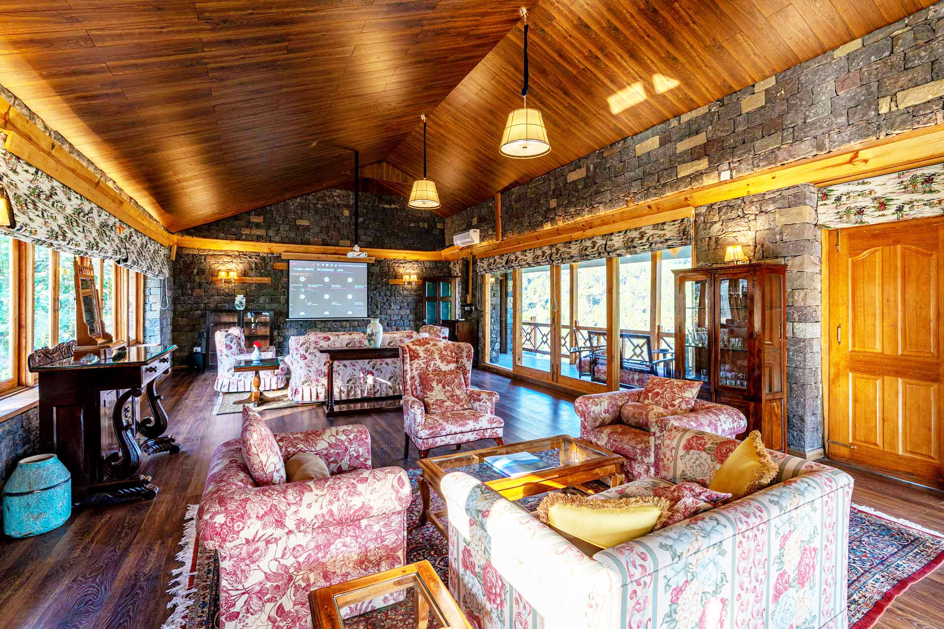 The Hideaway Cottage Kasauli - Tap to explore photos