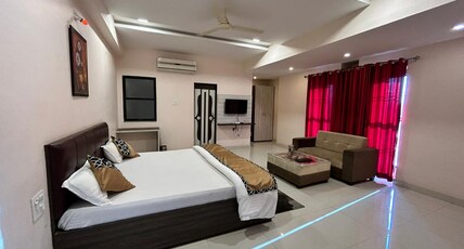 HOTEL MAA JAGDAMBA PALACE Room Type - Luxury suite Room