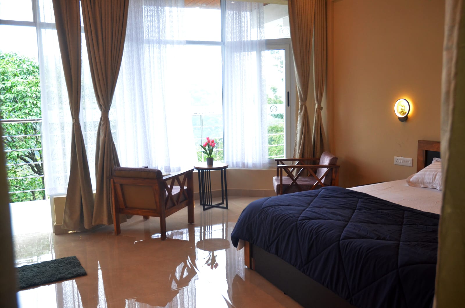 The Capitol Homestay - Tap to explore photos