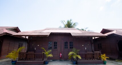 Langgura Baron Resort Room Type - Chalet Room