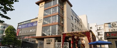 Nakshatra Hotel, Lucknow