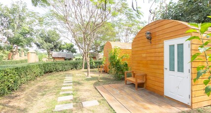OYO 75359 Thaiburi Thara Resort Room Type - Deluxe Double