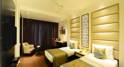 Hotel City Star - a luxurious stay with rooftop restaurant Room Type - Executive Twin Room