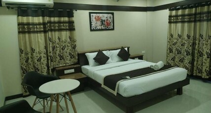 Rose Mansion Manyata Tech Park Room Type - Deluxe Room