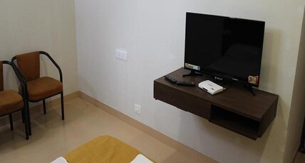 Hotel Suvarn Mandir Room Type - Triple Bed Non AC Room
