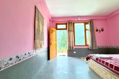 Tripodas House - Tapovan