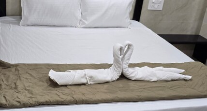 Sri Vasavi Sannidhi Room Type - Double Bed Premium Ac Room