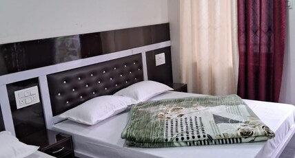 Uniyal Residency by StayApart Room Type - Standard Triple Bedded Room
