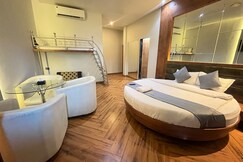 THE SAROJA GRAND VILLA RESORTS