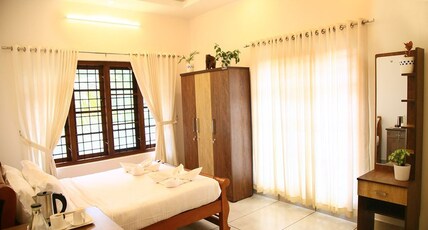 Anns Ville Homestay Room Type - B Deluxe room AC