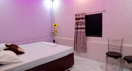Ghat Stays Room Type - Double bed Non AC (room cooler, external private bathroom)