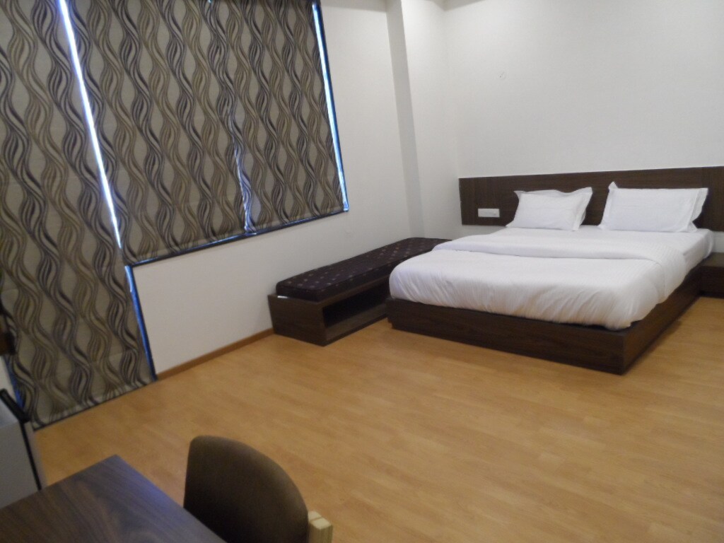 Hotel Harsh Paradise - Tap to explore photos