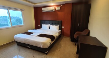 ROYAL VIEW RESIDENCY Room Type - Deluxe Room