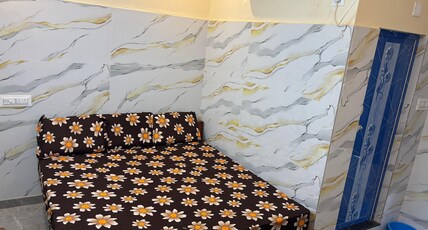 AJR HALL AND A/C ROOMS Room Type - Family room