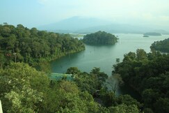 Silver Green Holiday Enclaves