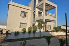 Hotel Raghuveer Inn Resort