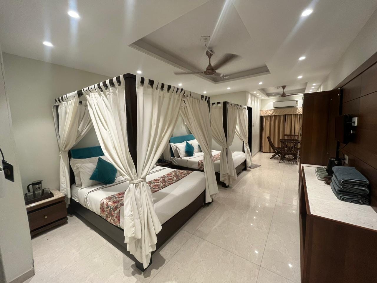 Hotel Parash New (A complete family hotel) - Tap to explore photos