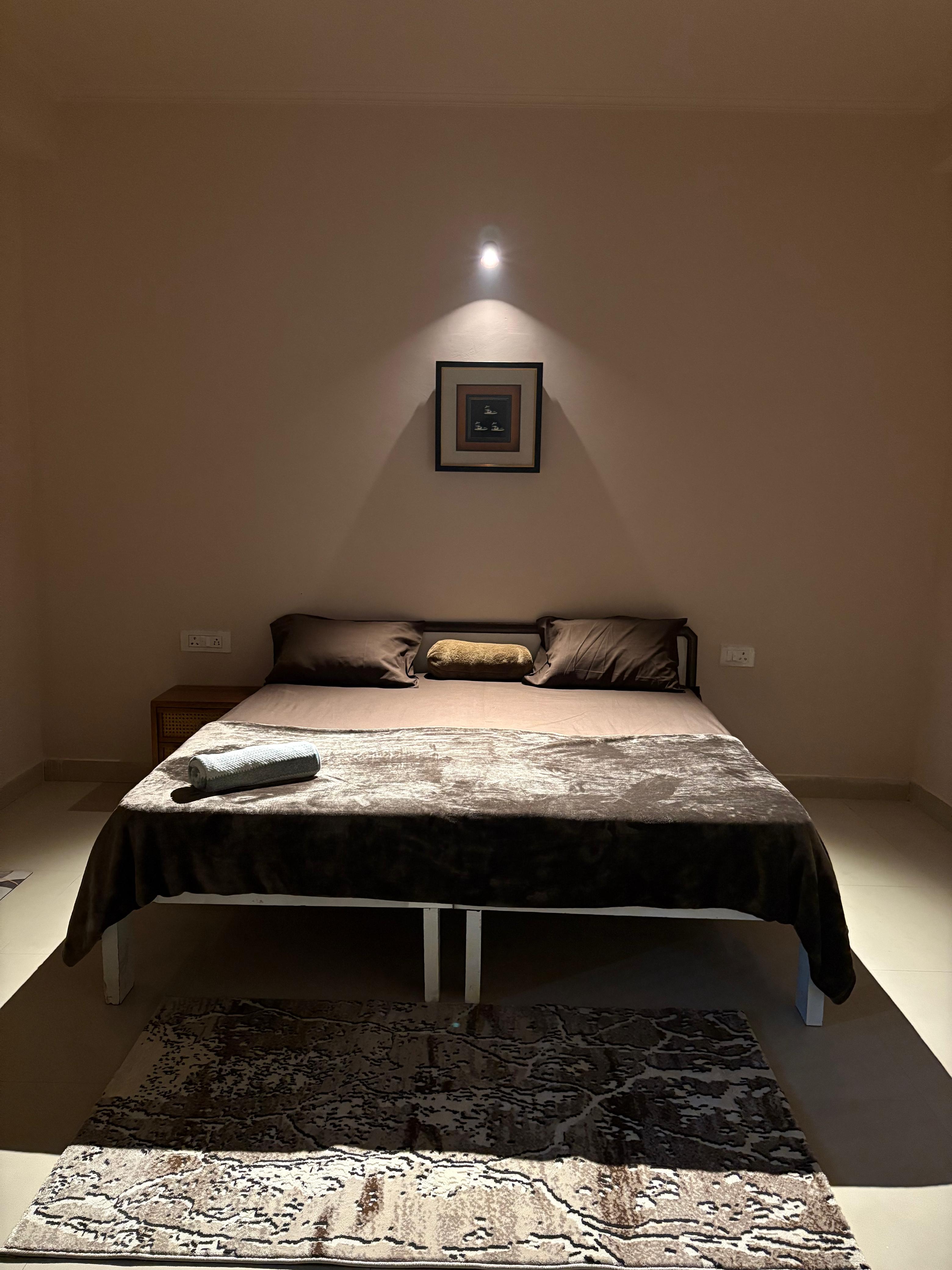 Cozy cave - Tap to explore photos