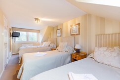OYO Arden Guest House, Craigmillar Castle Edinburgh