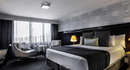 Pullman Brisbane King George Square Room Type - Deluxe king