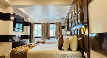 Hotel Blossoms Srinagar Room Type - Family Oasis Room