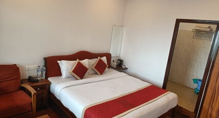 Astre Vue Resort Room Type - Deluxe Room