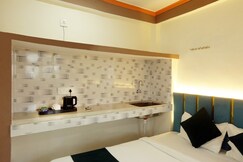 Hotel Radha Rani Palace Ayodhya