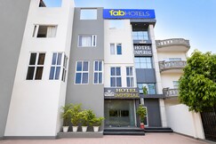 Fabhotel Imperial 900 m from Sarnath Museum