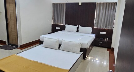 Hotel Nilay Room Type - Four bed AC Slider bed