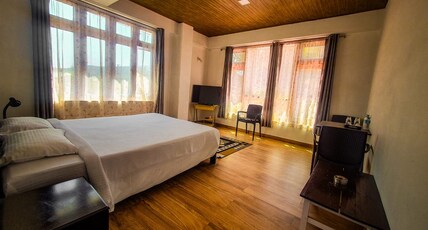 Mawdong Homes Room Type - Super Deluxe Room (Room 8)