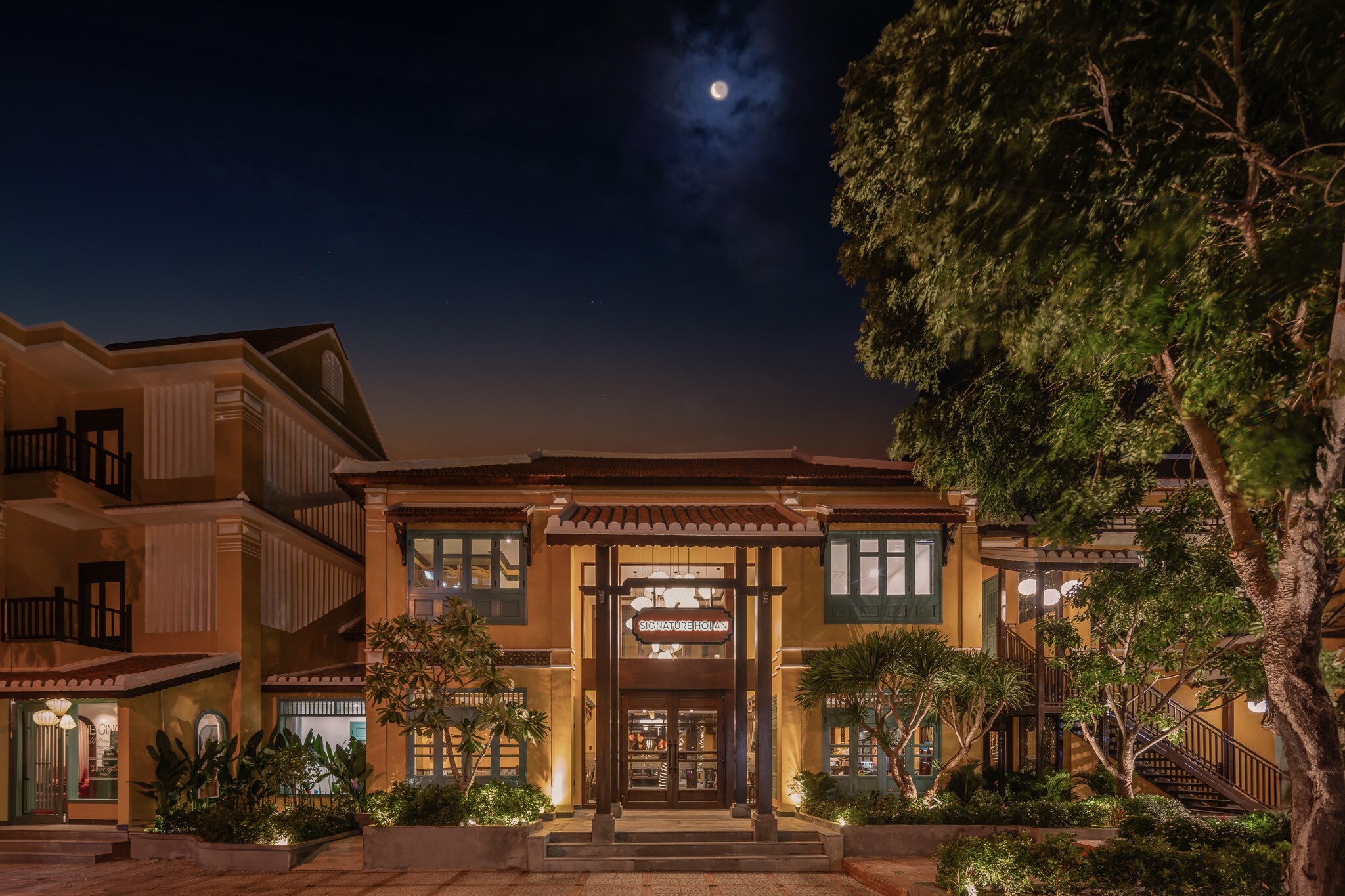 The Signature Hoi An - Tap to explore photos