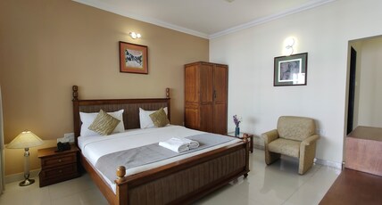 Q 23 Resort & Suites Room Type - Super Deluxe Room With Balcony